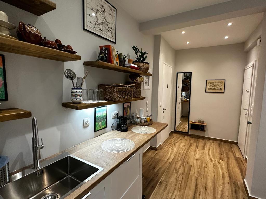 Theodore'S Cosy Apartment Corfu  Екстериор снимка